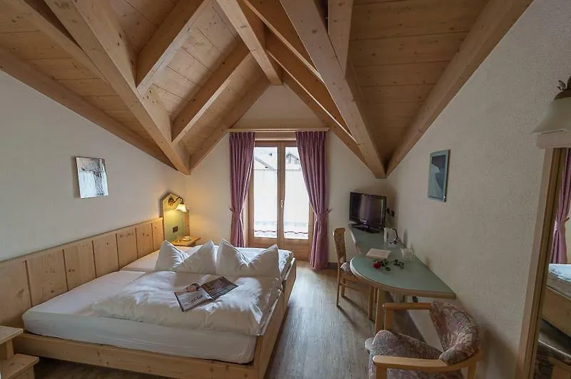Hotel Daniela 3*, Livigno Italien